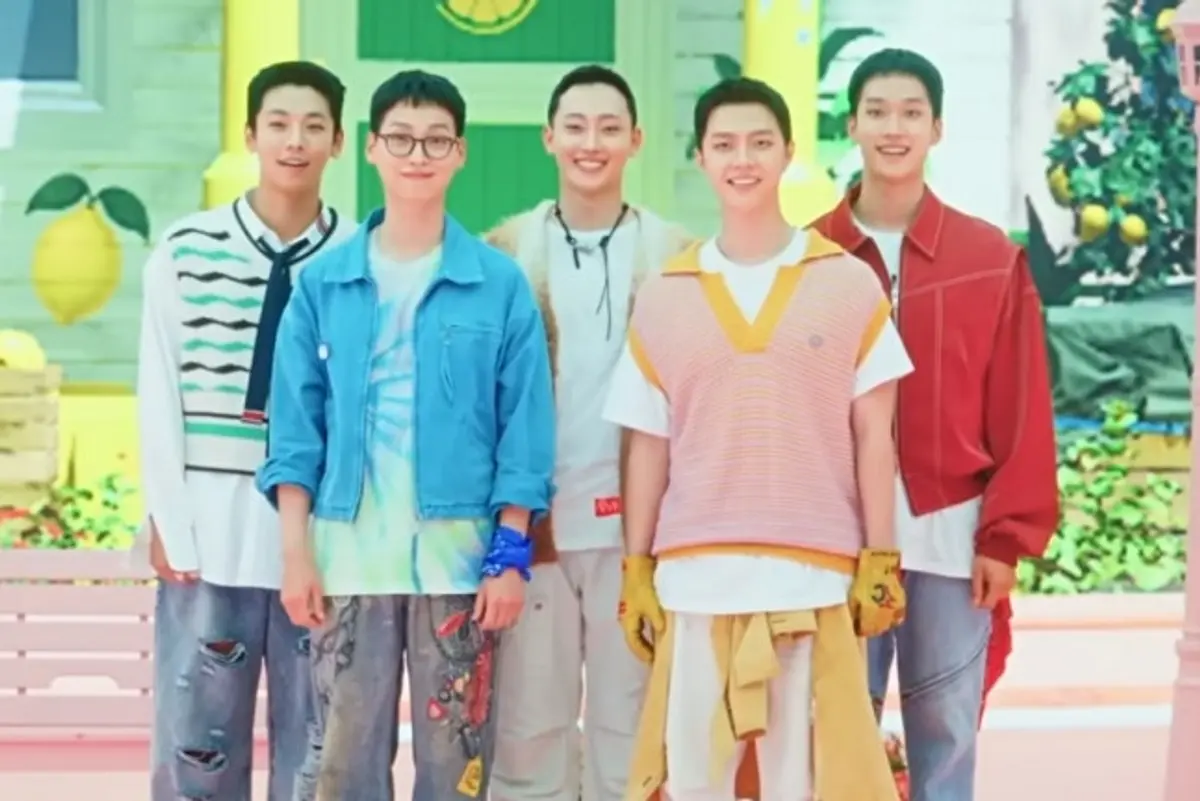 Drama-born group Miakak Boys perform 'My Flavor' on M Countdown