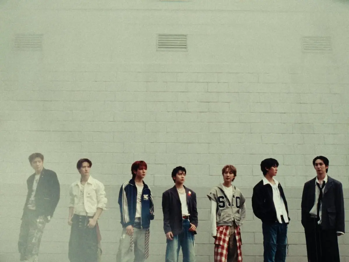 PENTAGON return after 3 years with 10th-anniversary single '겁쟁이'