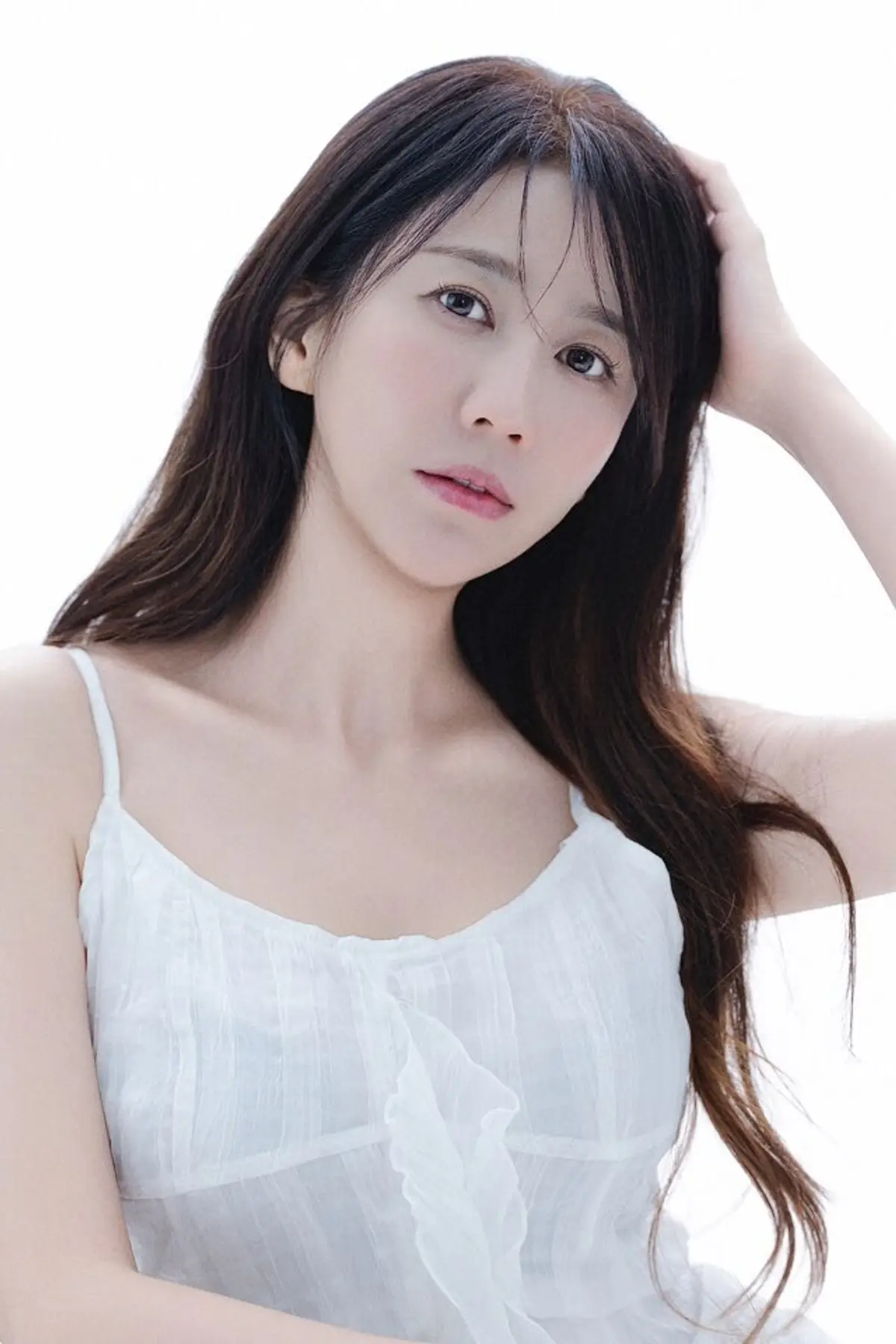 Shin Jang-mi drops ballad '하회' and pivots away from dance-track image
