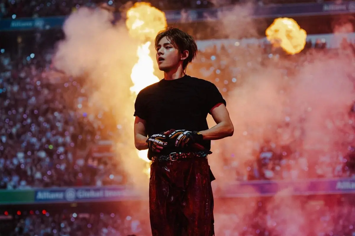 V's 'Layover' hit #1 on iTunes in 110 countries — a 2020s record for Asian solo albums