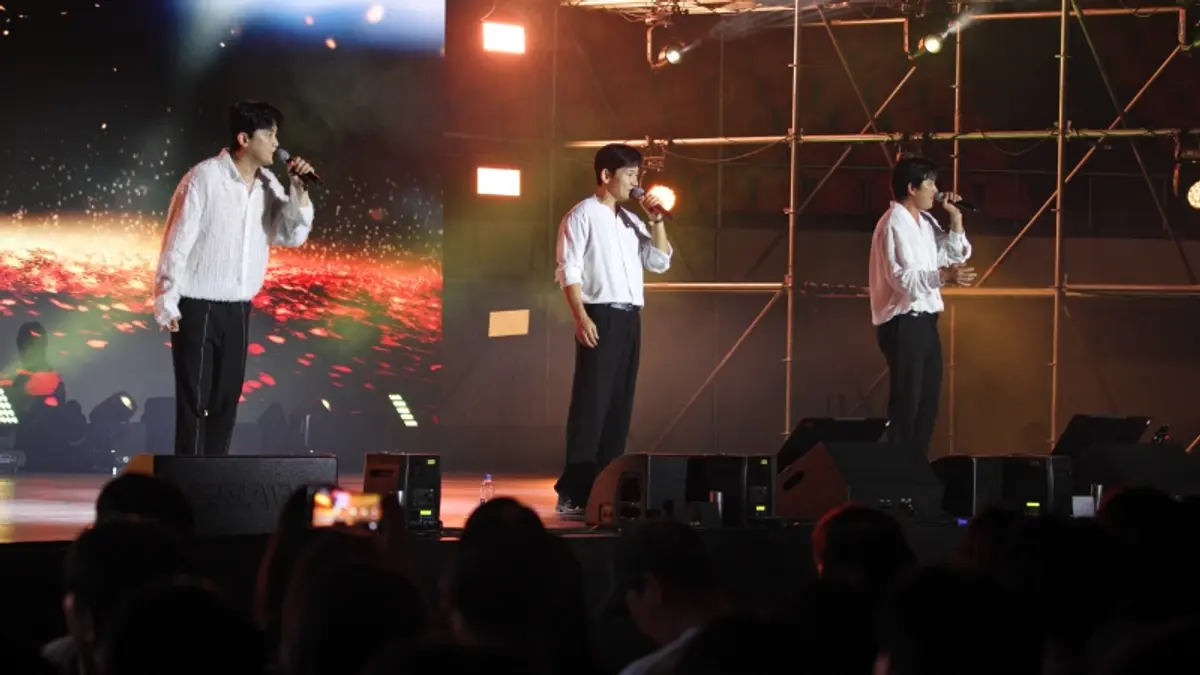 V.O.S reunites on stage after 6 years — leader Park Ji-hyun tells all on KBS documentary