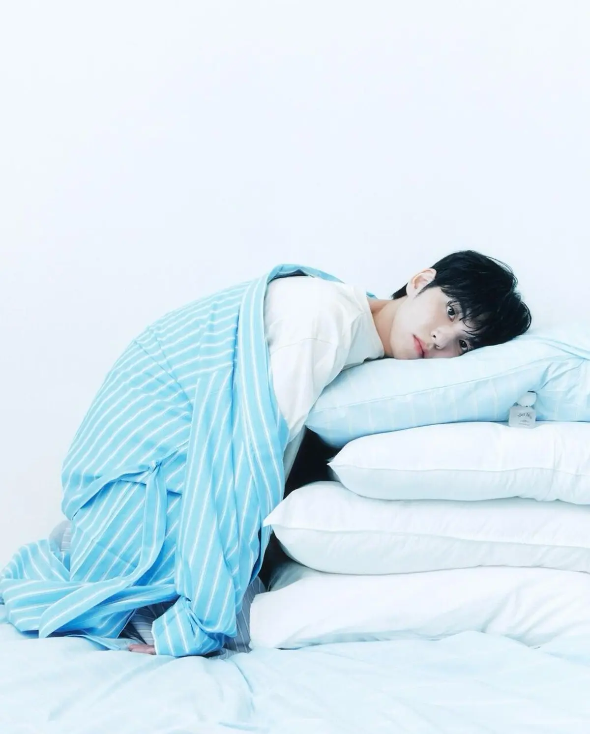 Wonpil drops summer fragrance content following 'Unpiltered' solo comeback