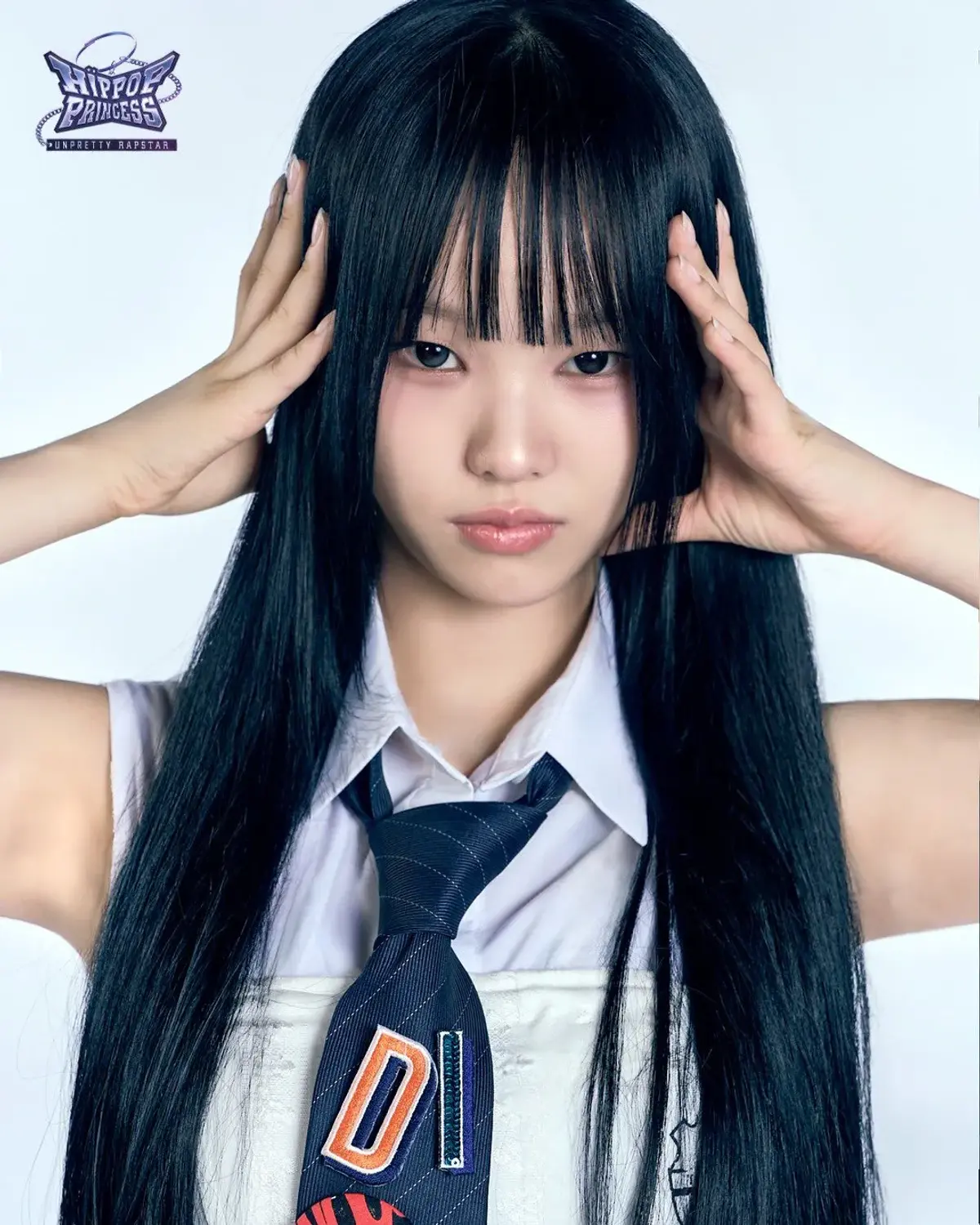 Yoo Ah-in's comeback film 'Vampir' casts 19-year-old Hype Princess member Kim Do-i after 1000-to-1 audition