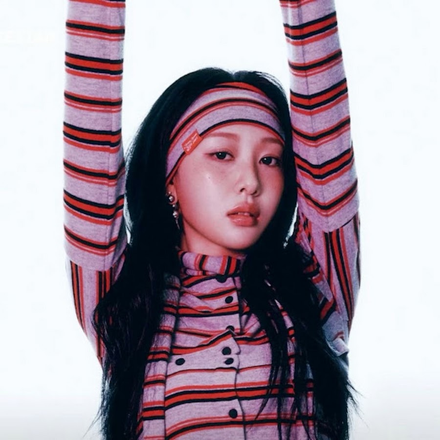 Yves drops surprise MV for 'Break it (feat. Lexie Liu)' from fourth EP 'NAIL'